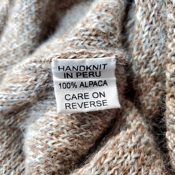 Indigenous Designs Women's Alpaca Crew Neck Sweater - Picture 9 of 11